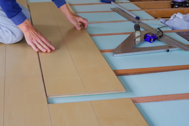 大工　フローリング